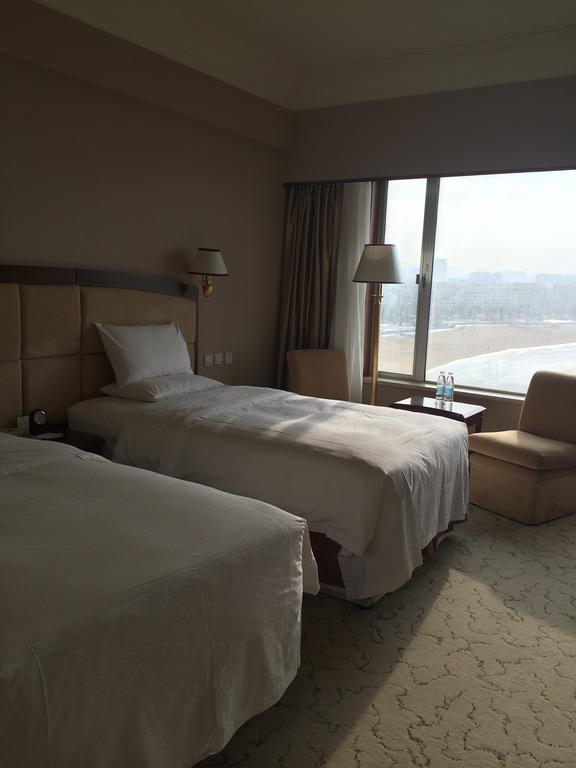 Weihai Golden Bay International Hotel Room photo
