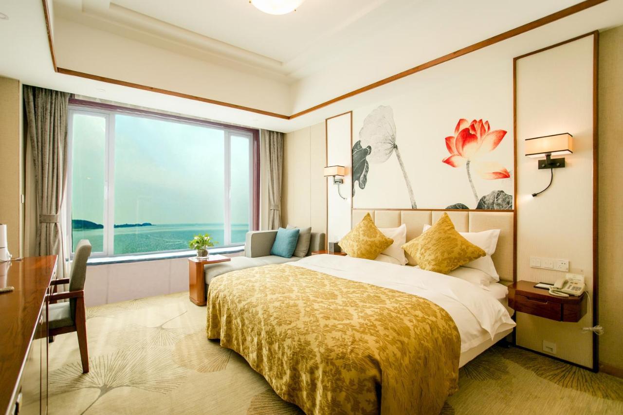 Weihai Golden Bay International Hotel Exterior photo
